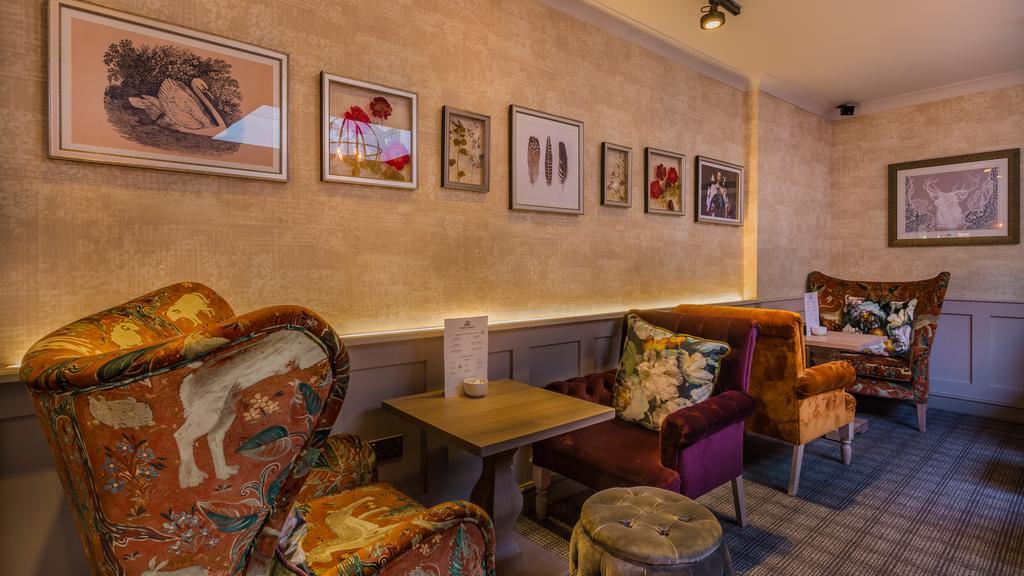 The Three Swans Hotel, Hungerford, Berkshire Экстерьер фото