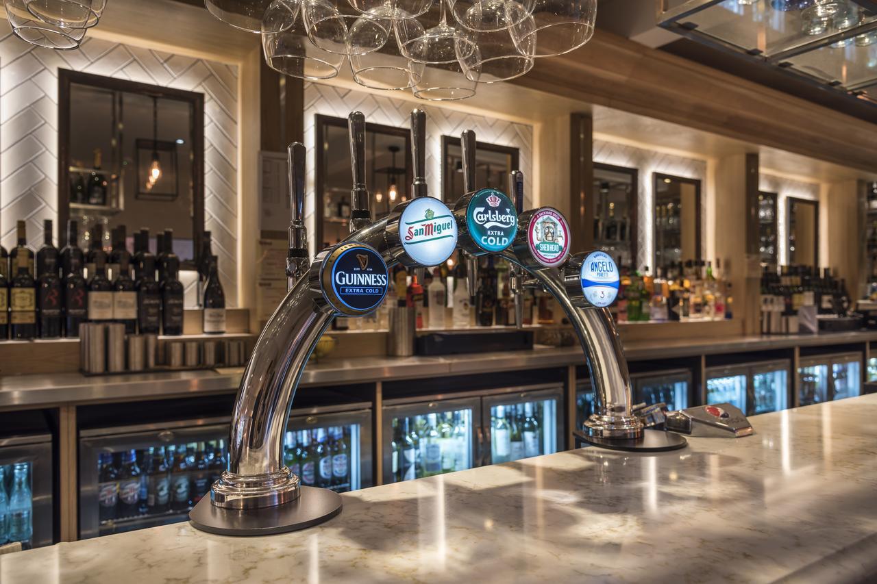 The Three Swans Hotel, Hungerford, Berkshire Экстерьер фото