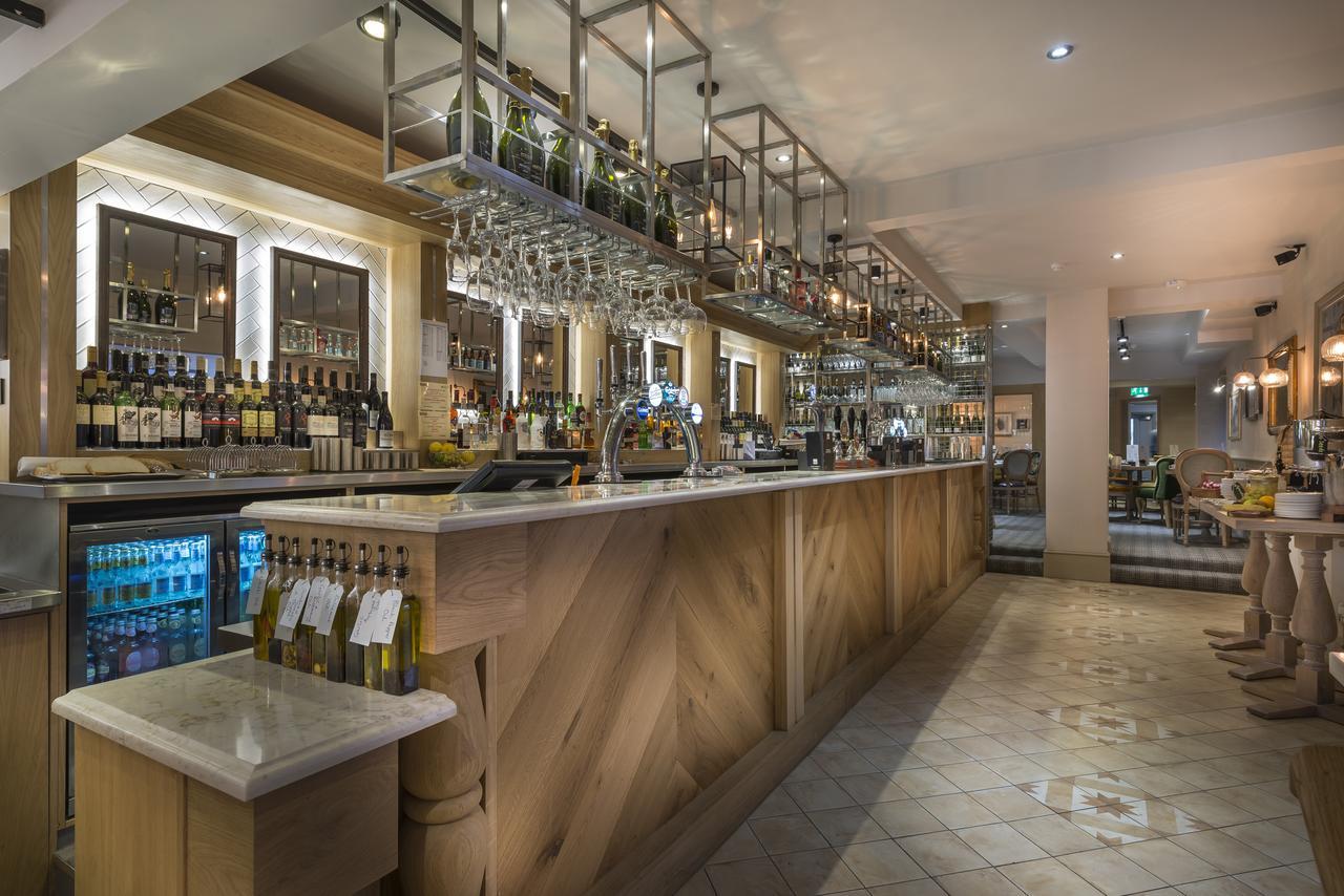 The Three Swans Hotel, Hungerford, Berkshire Экстерьер фото
