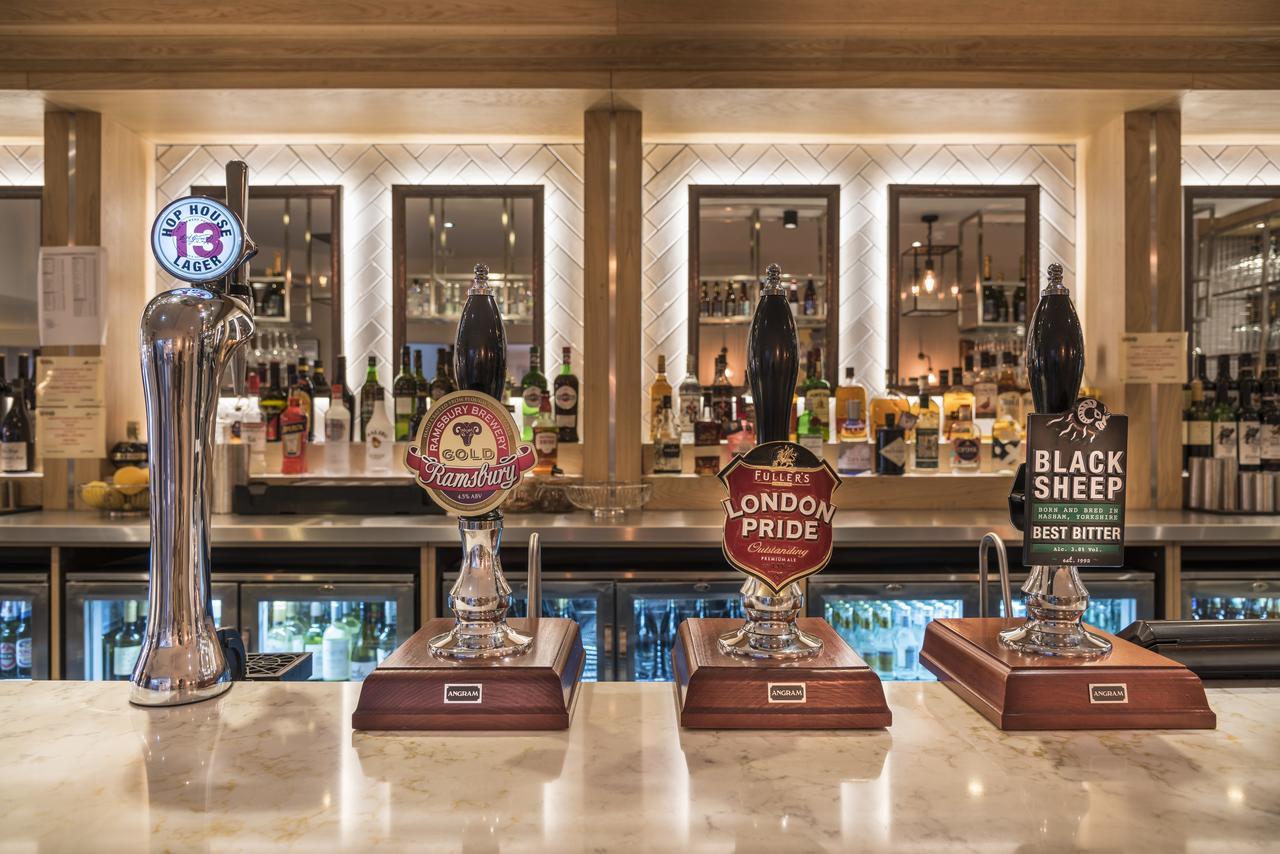 The Three Swans Hotel, Hungerford, Berkshire Экстерьер фото