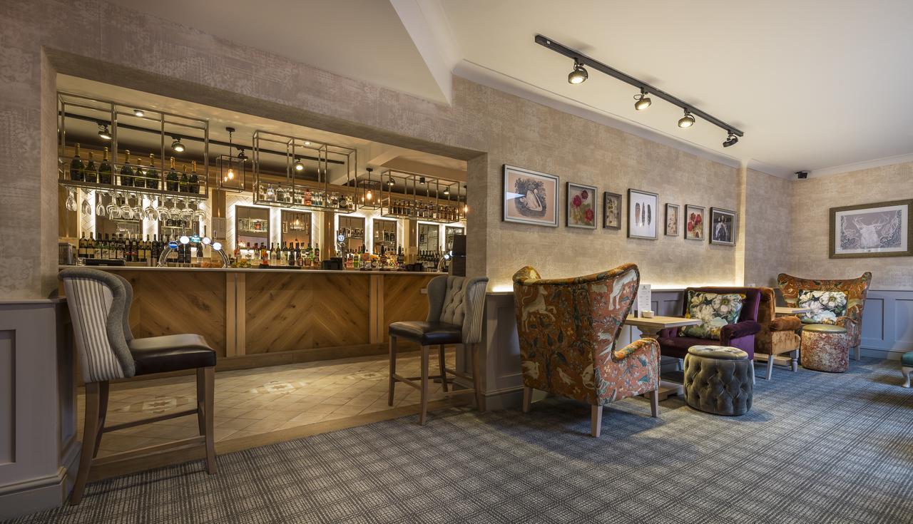 The Three Swans Hotel, Hungerford, Berkshire Экстерьер фото