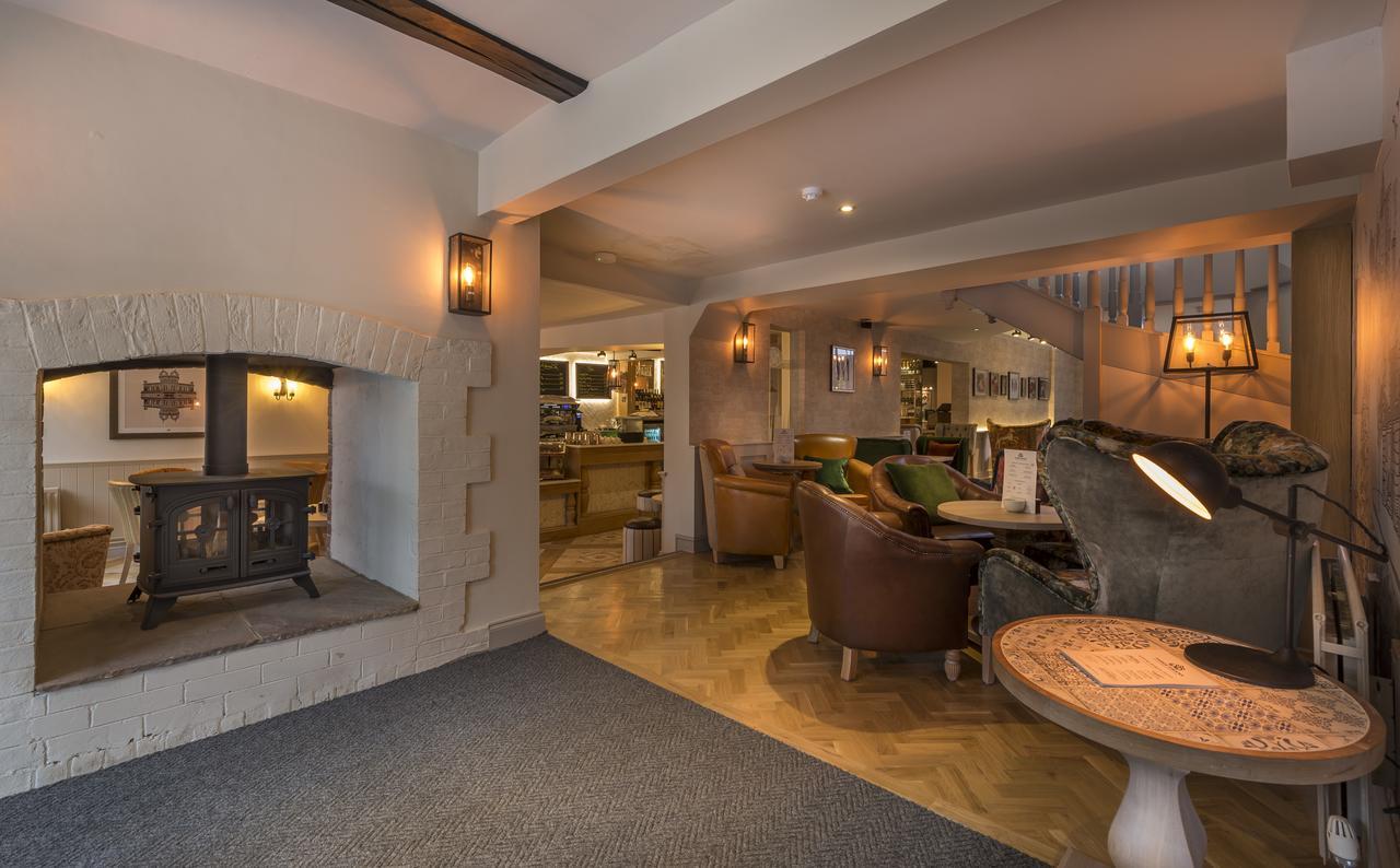 The Three Swans Hotel, Hungerford, Berkshire Экстерьер фото